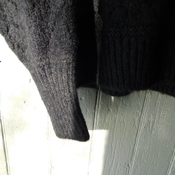 🦔🐾Charcoal Gray Knit🦔🐾 - Picture 5 of 8